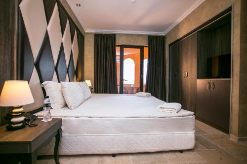Imagen de la habitación del Hotel Villas Elenite Premium - Ultra All Inclusive & Aqua Park. Foto 17