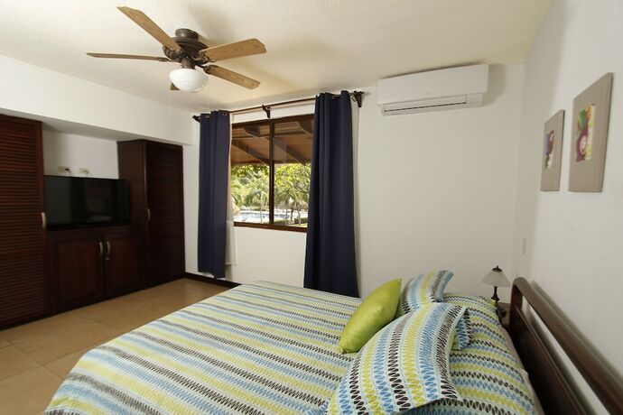 Imagen de la habitación del Hotel Villas Estival. Foto 20