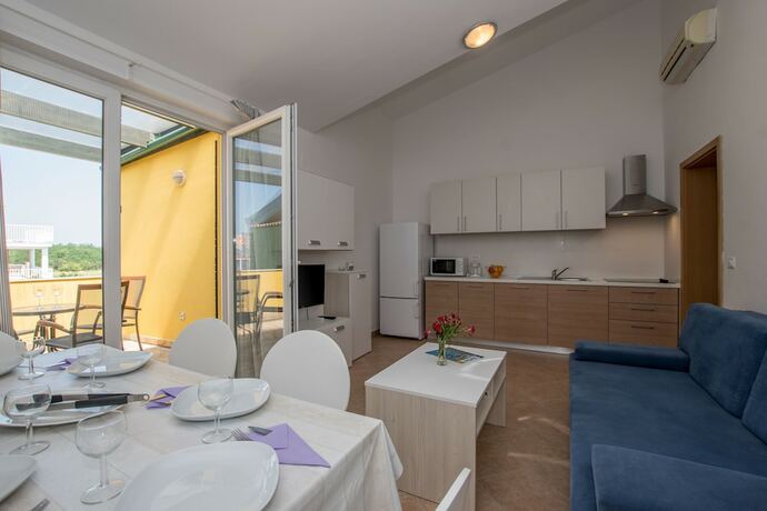 Imagen de la habitación del Hotel Villas Faro. Foto 20