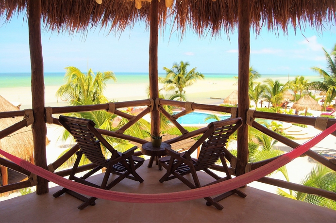 Imagen de los exteriores del Hotel Villas Flamingos. Foto 15