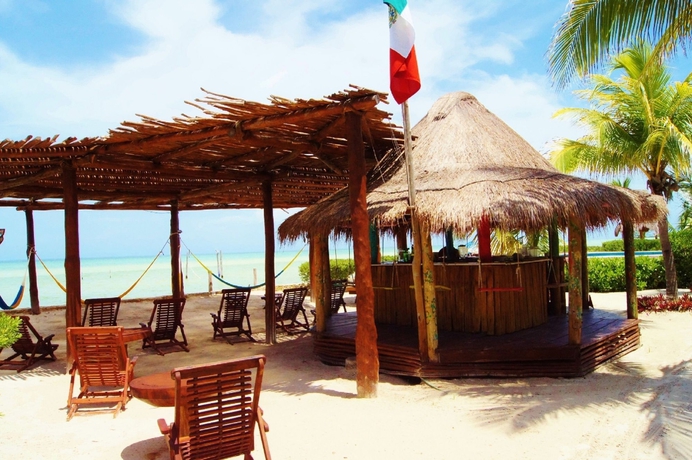 Imagen del bar/restaurante del Hotel Villas Flamingos. Foto 5