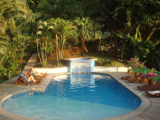 Imagen de la piscina del Hotel Villas Gaia. Foto 13
