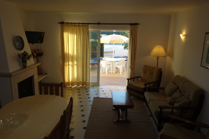 Imagen de la habitación del Hotel Villas Joinal. Foto 6