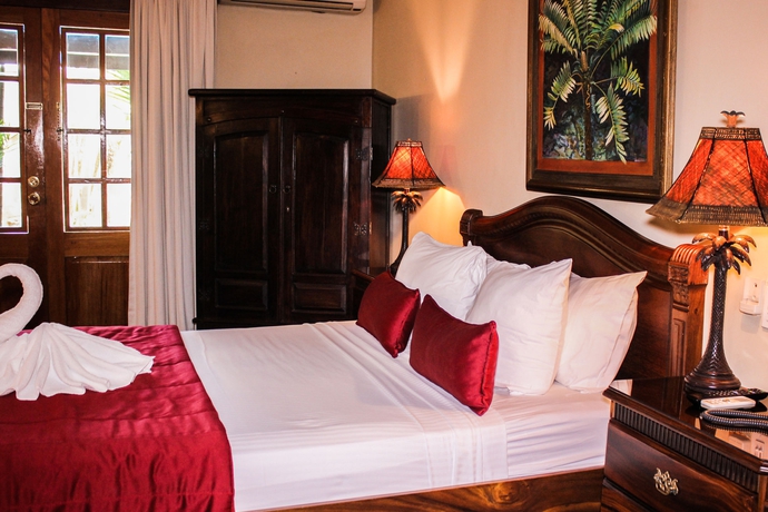 Imagen de la habitación del Hotel Villas Lirio. Foto 7