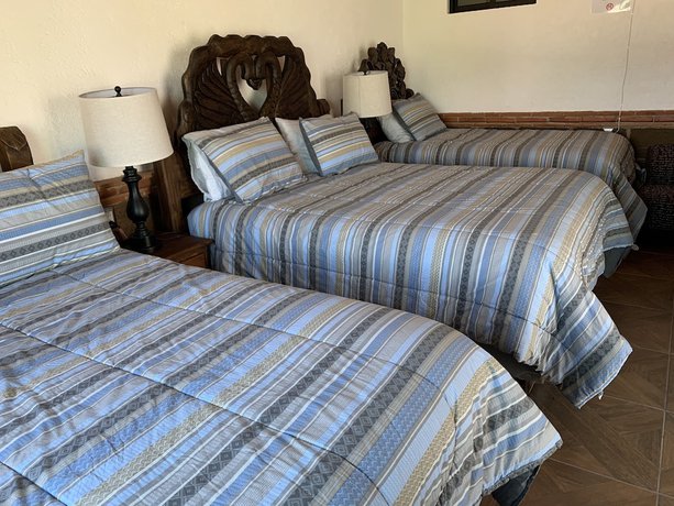 Imagen de la habitación del Hotel Villas Mahando. Foto 2