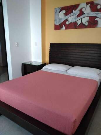Imagen de la habitación del Hotel Villas Maria Isabel. Foto 16