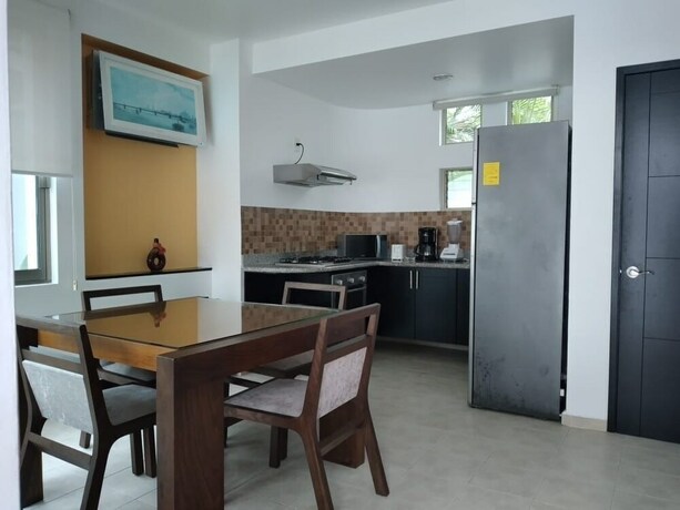 Imagen de la habitación del Hotel Villas Maria Isabel. Foto 20