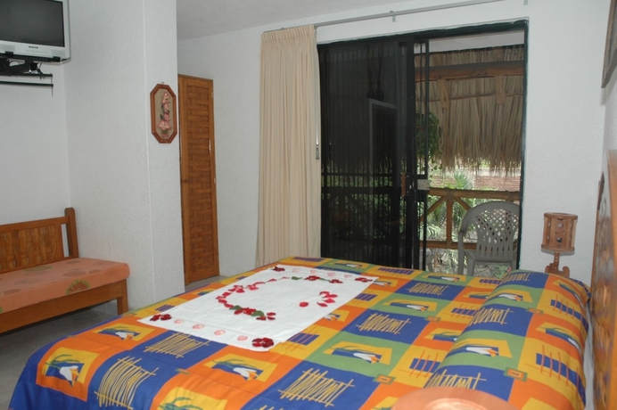 Imagen de la habitación del Hotel Villas Mercedes. Foto 7