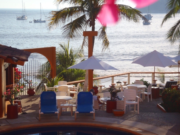 Imagen de los exteriores del Hotel Villas Miramar. Foto 8