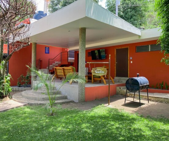 Imagen de la habitación del Hotel Villas Noelia. Foto 16