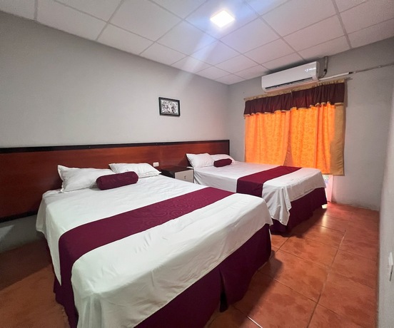 Imagen general del Hotel Villas Noelia. Foto 5