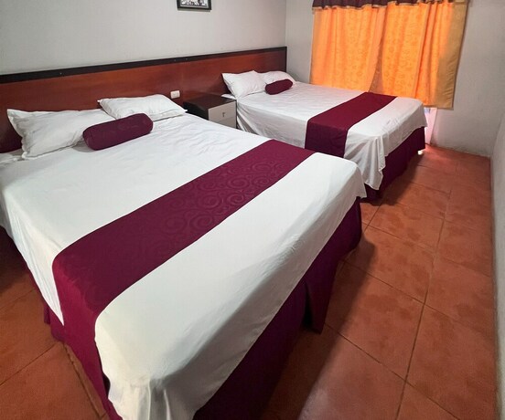 Imagen general del Hotel Villas Noelia. Foto 10