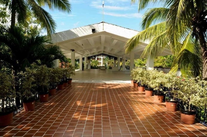 Imagen de los interiores del Hotel Villas Para&iacute;so. Foto 10