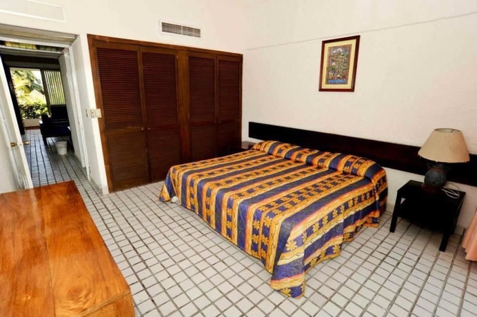 Imagen de la habitación del Hotel Villas Para&iacute;so. Foto 4