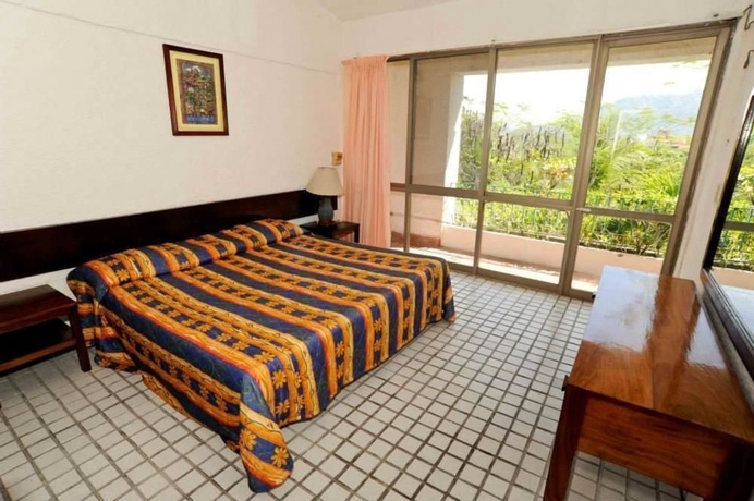 Imagen de la habitación del Hotel Villas Para&iacute;so. Foto 8