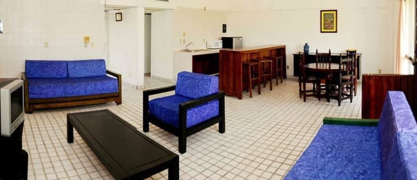 Imagen del bar/restaurante del Hotel Villas Para&iacute;so. Foto 2