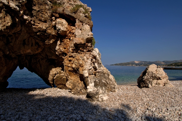 Imagen de los exteriores del Hotel Villas Plat. Foto 6