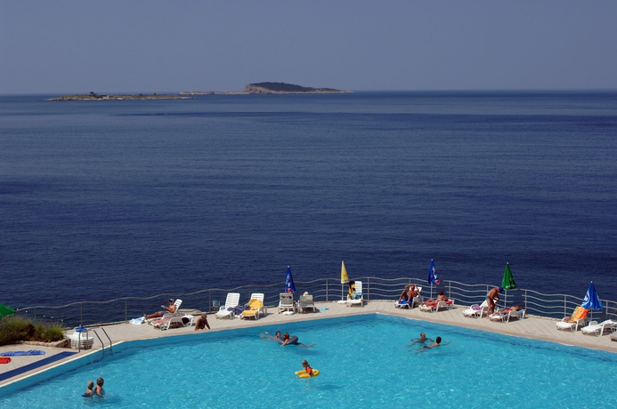 Imagen de la piscina del Hotel Villas Plat. Foto 15