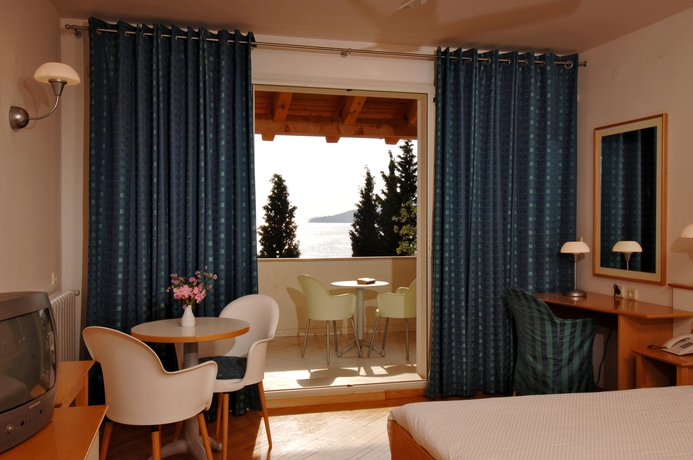 Imagen de la habitación del Hotel Villas Plat. Foto 4