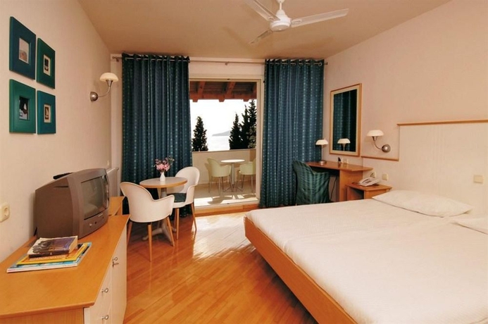 Imagen de la habitación del Hotel Villas Plat. Foto 5