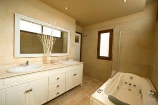 Imagen de la habitación del Hotel Villas Se&ntilde;orio. Foto 8