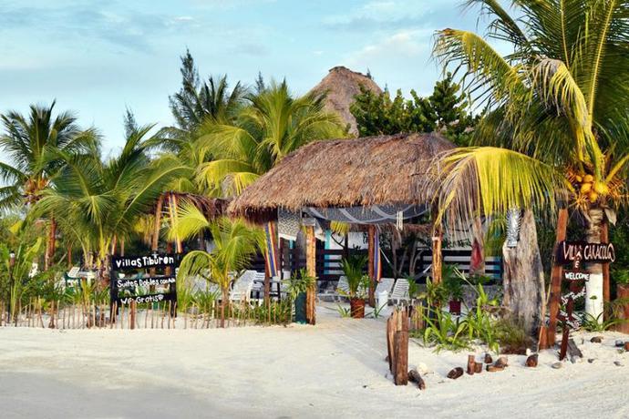 Imagen general del Hotel Villas Tiburon. Foto 6