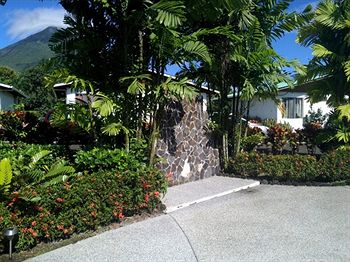 Imagen de los exteriores del Hotel Villas Vilma. Foto 10