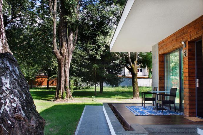 Imagen de los exteriores del Hotel Villas and Apartments Oaza. Foto 13