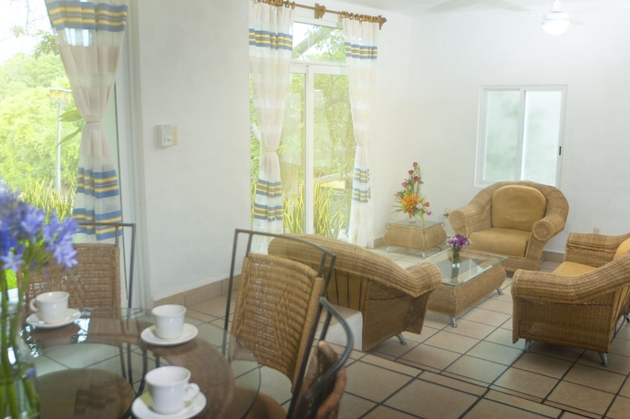 Imagen de la habitación del Hotel Villas and Resort Luz De Luna. Foto 3