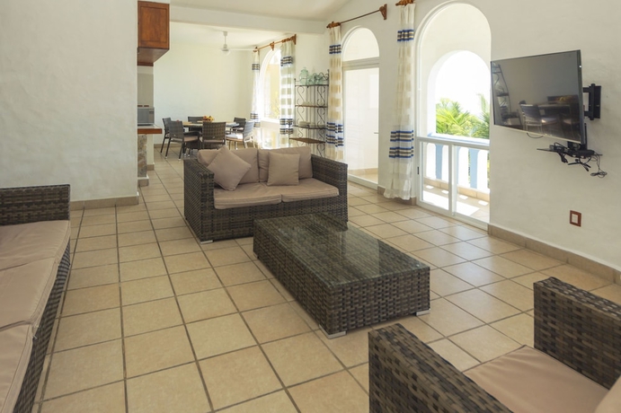 Imagen de la habitación del Hotel Villas and Resort Luz De Luna. Foto 5