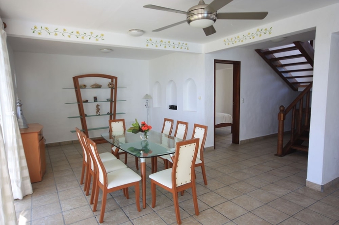 Imagen de la habitación del Hotel Villas and Resort Luz De Luna. Foto 13