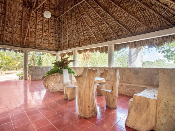 Imagen de los interiores del Hotel Villas del Angel. Foto 17