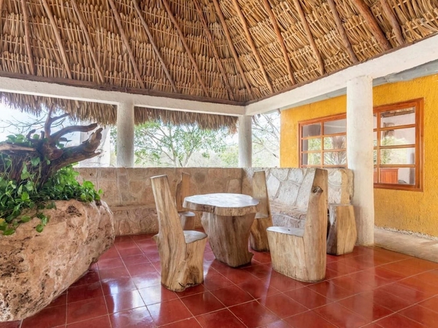 Imagen de la habitación del Hotel Villas del Angel. Foto 15
