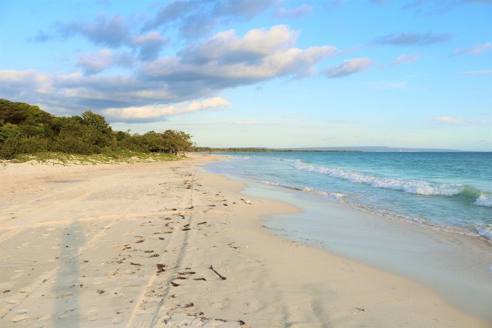 Imagen de los exteriores del Hotel Villas del Mar. Foto 14