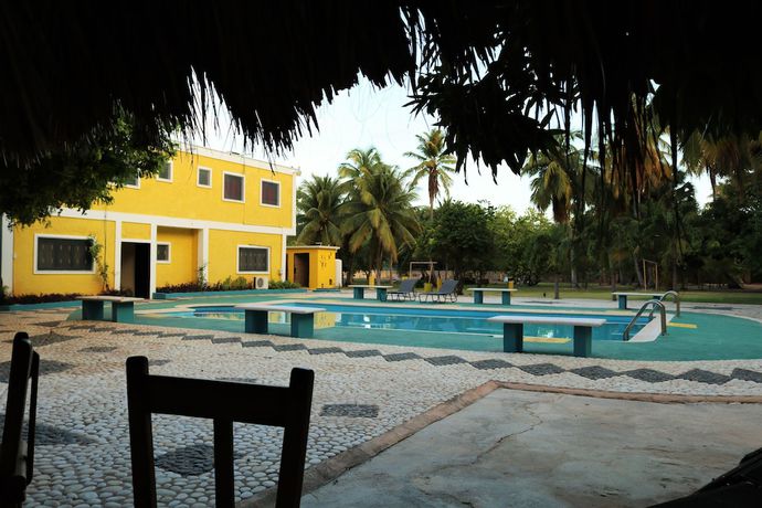 Imagen de la piscina del Hotel Villas del Mar. Foto 19