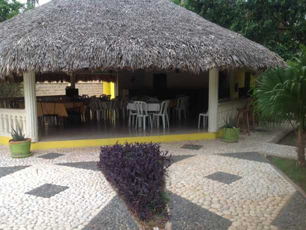 Imagen del bar/restaurante del Hotel Villas del Mar. Foto 7