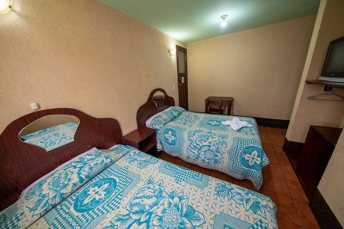 Imagen de la habitación del Hotel Villas del mirador. Foto 7