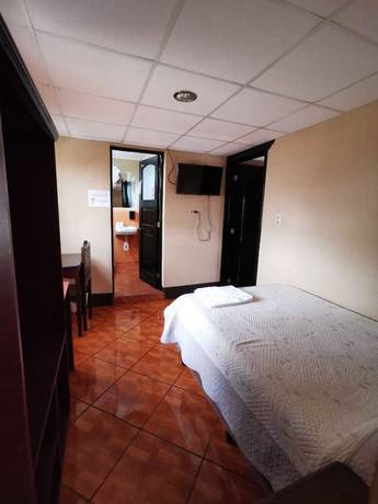 Imagen de la habitación del Hotel Villas del mirador. Foto 12