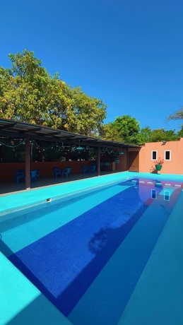 Imagen de la piscina del Hotel Villas victoria mirador. Foto 12