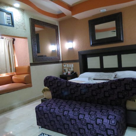 Imagen de la habitación del Hotel Villas y Suites Paraiso del Sur. Foto 2