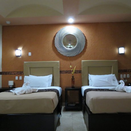 Imagen de la habitación del Hotel Villas y Suites Paraiso del Sur. Foto 5