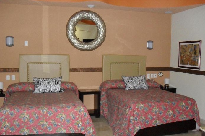 Imagen de la habitación del Hotel Villas y Suites Paraiso del Sur. Foto 7