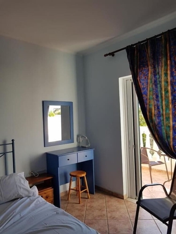Imagen de la habitación del Hotel Villasabella. Foto 16