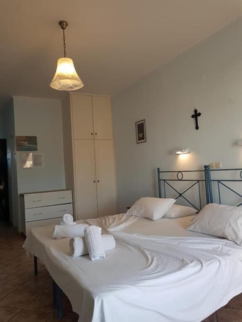 Imagen de la habitación del Hotel Villasabella. Foto 17