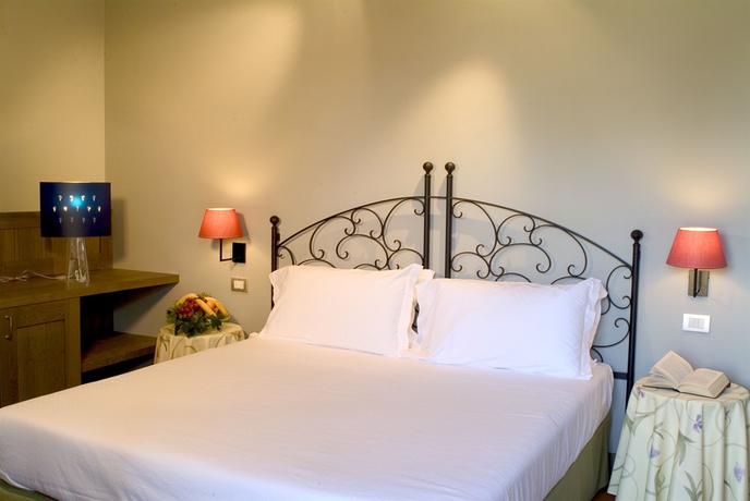 Imagen de la habitación del Hotel Villasanpaolo. Foto 7