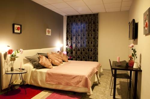 Imagen de la habitación del Hotel Villasegura. Foto 15