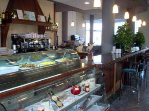 Imagen del bar/restaurante del Hotel Villasegura. Foto 12