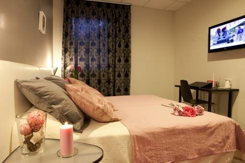 Imagen de la habitación del Hotel Villasegura. Foto 17