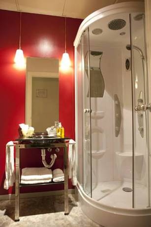 Imagen de la habitación del Hotel Villasegura. Foto 23