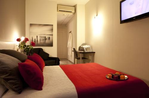 Imagen de la habitación del Hotel Villasegura. Foto 28